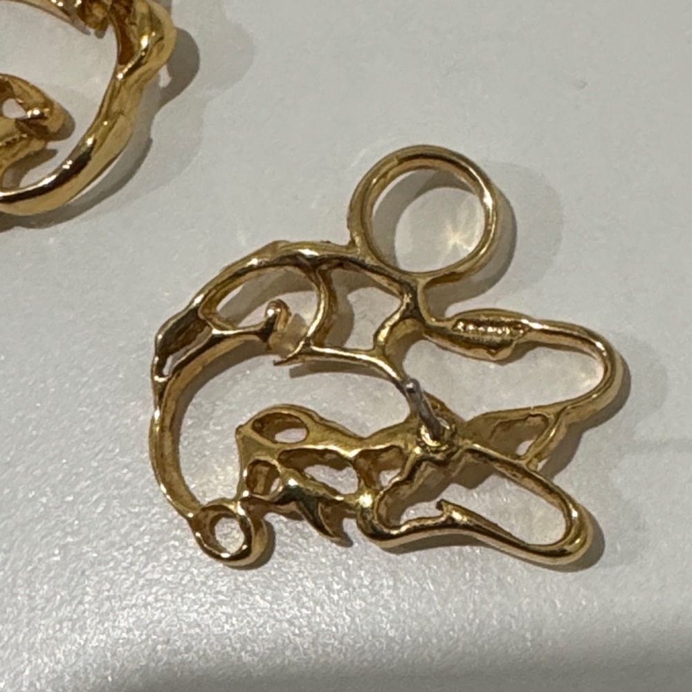Gold mickey & Minnie Disney Earrings GOLD PLATED - Picture 2 of 5